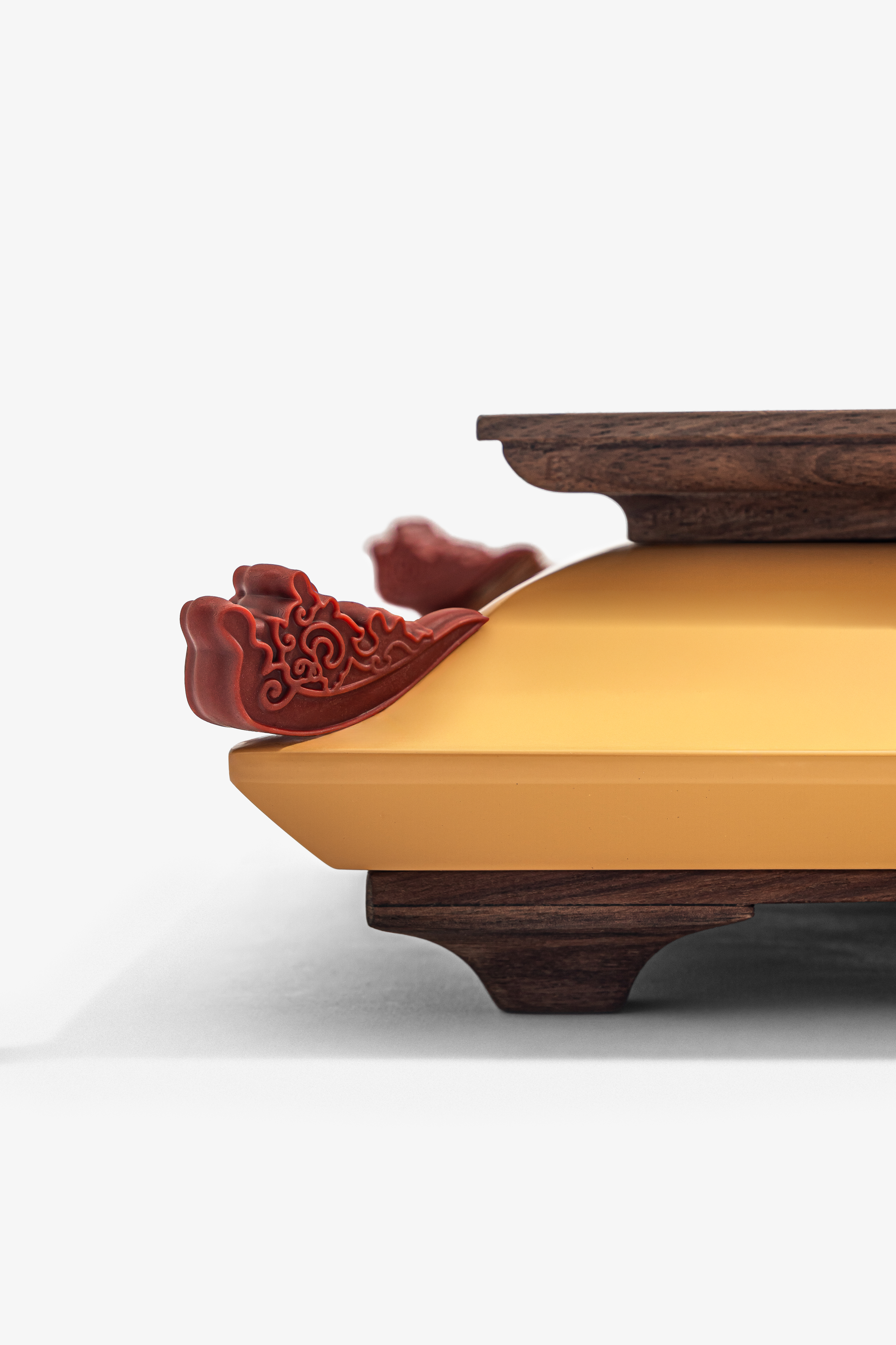 Indochine Le Dragon Sacré Chiness Chess Set