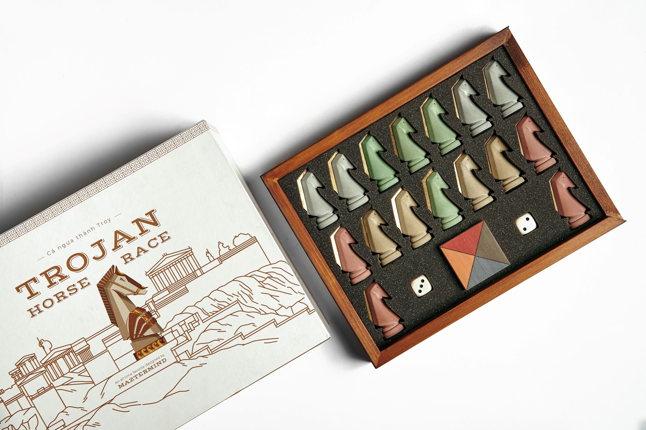 maztermind_trojanhorserace_cocangua_luxury_handicraft8